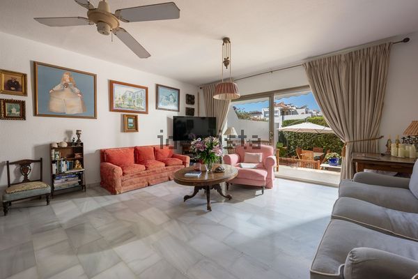 Semi-detached house in Marcasita-arroyo Piedras Nn, Nagüeles, Marbella — image 3