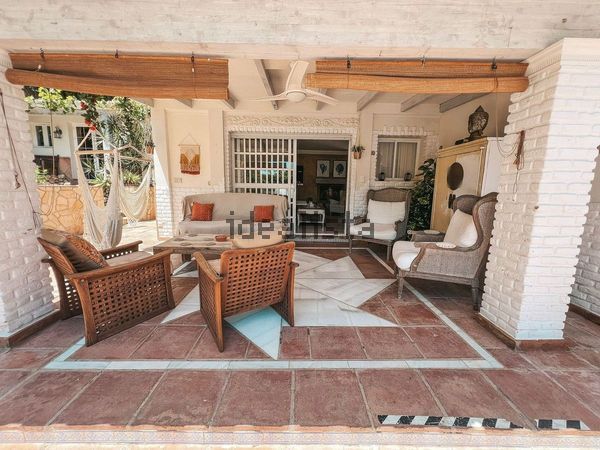 Detached house in Calle los Jazmines, Las Brisas, Marbella — image 5