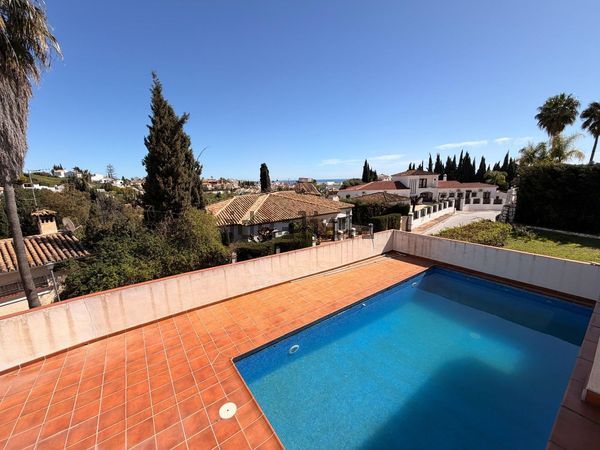 Detached house in Calle Jasmine, Calaburra - Chaparral, Mijas — image 3