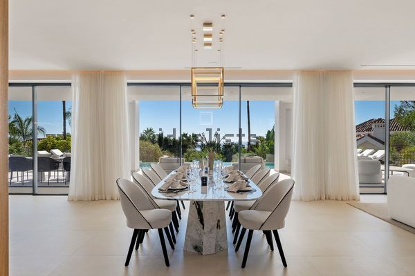 Detached house in Urbanizacion Reserva de Sierra Blanca, Sierra Blanca, Marbella — image 5