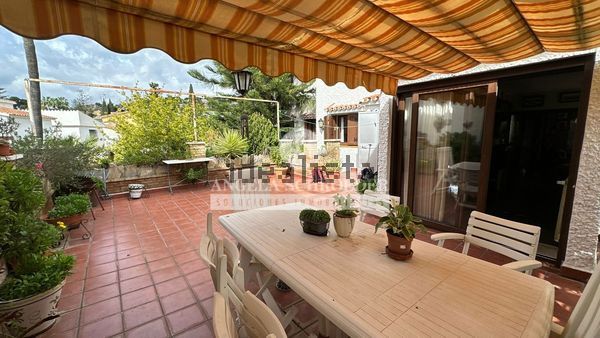 Detached house in Calle Reino de León Nn, El Palo, Málaga — image 5