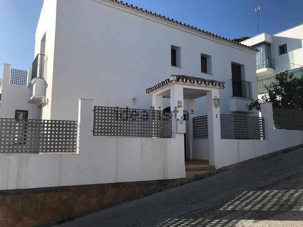 4-bedroom freehold villa in Benalmádena — photo 5 of 5