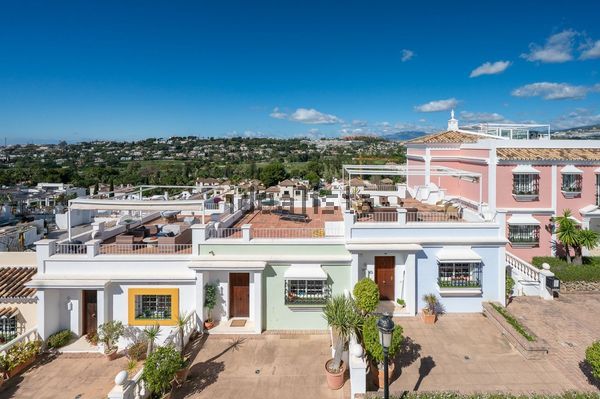 3-bedroom freehold villa in Marbella — photo 5 of 5
