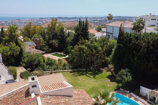 4-bedroom freehold villa in Mijas — photo 2 of 5