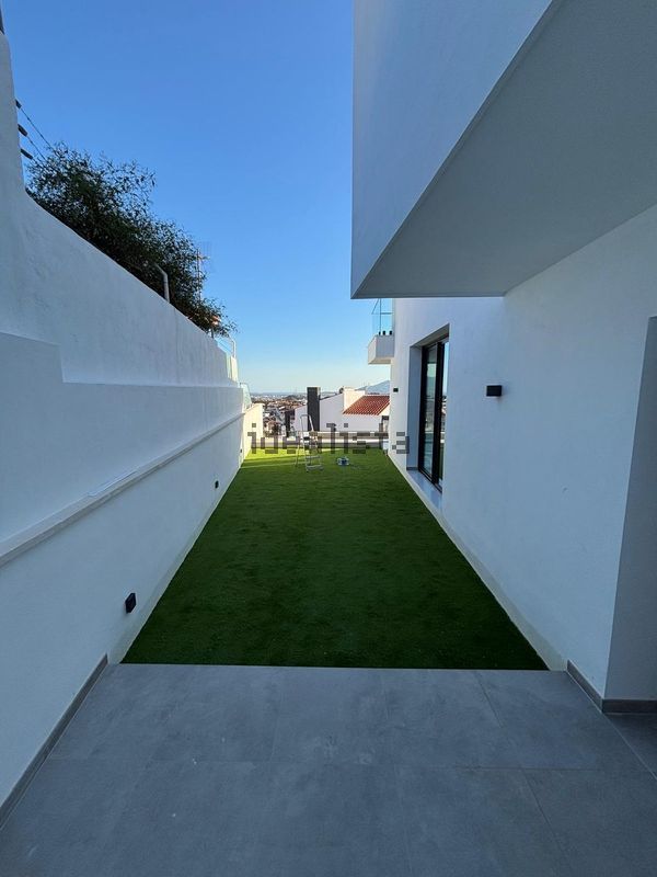 Semi-detached house in Calle Alberto Durero, 7, Fuente Alegre - El Chaparral - Los Morales, Málaga — image 5