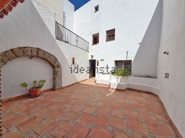 3-bedroom freehold villa in Marbella — photo 5 of 5