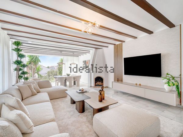 3-bedroom freehold villa in Marbella — photo 1 of 5