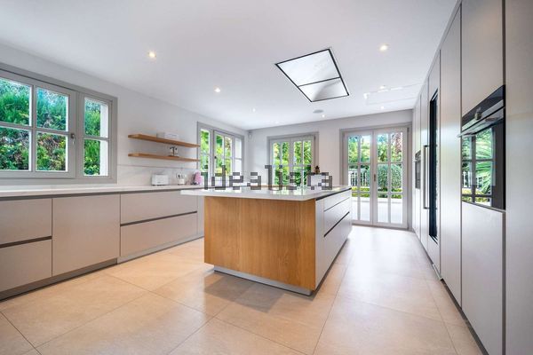 Detached house in La Dama de Noche-La Alzambra, Marbella — image 3