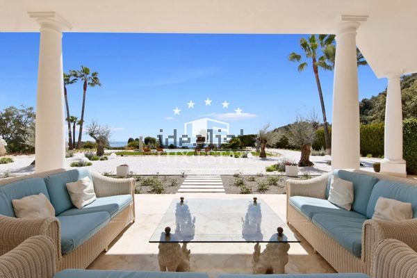 6-bedroom freehold villa in Benahavís — photo 3 of 5