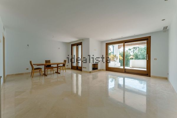 3-bedroom freehold villa in Benahavís — photo 5 of 5