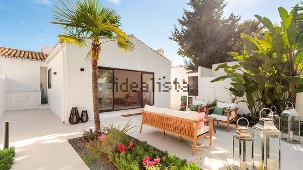 3-bedroom freehold villa in Marbella — photo 5 of 5