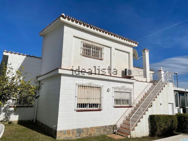 4-bedroom freehold villa in Málaga — photo 3 of 5