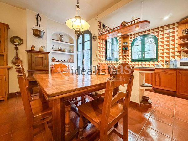 6-bedroom freehold villa in Blanes — photo 1 of 5
