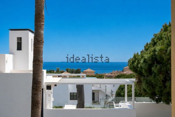 4-bedroom freehold villa in Marbella — photo 3 of 5