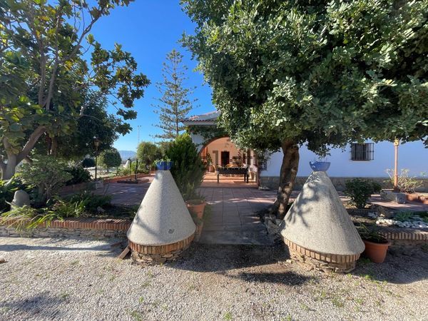 5-bedroom freehold villa in Málaga — photo 3 of 5