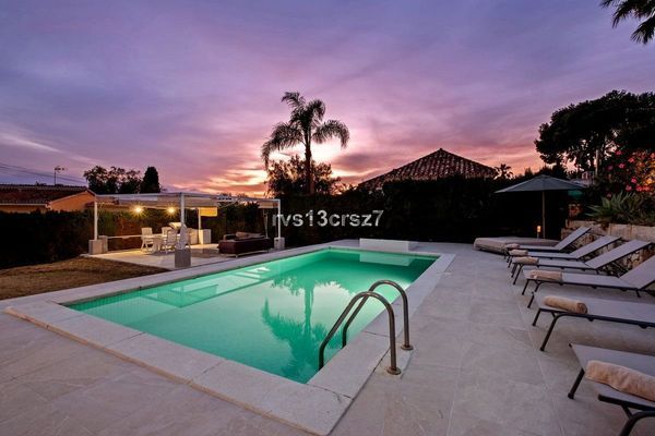 Detached house in Green Hills - Las Cumbres de Elviria, Marbella — image 3