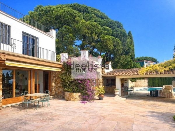 7-bedroom freehold villa in Lloret de Mar — photo 4 of 5