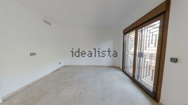 Semi-detached house in Calle Lingüista Manuel Seco, Parque Clavero, Málaga — image 5