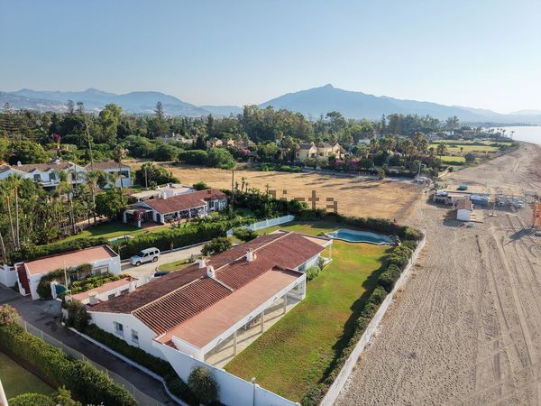 Detached house in Guadalmina Baja, Marbella — image 3