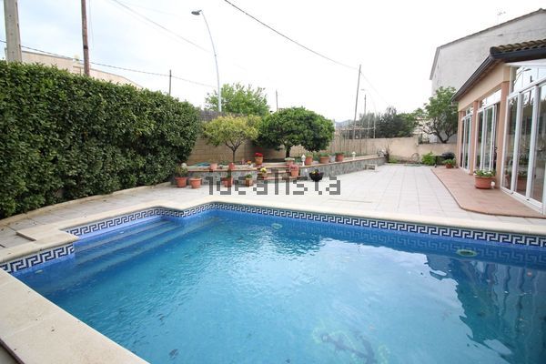 5-bedroom freehold villa in Roses — photo 2 of 5