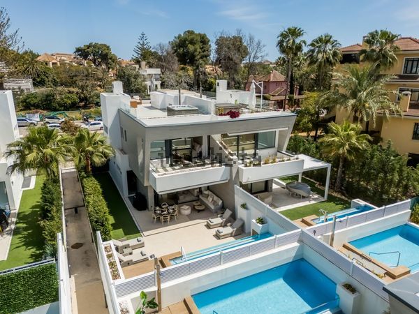 Semi-detached house in Calle Isabel Clara Eugenia, 5 t, Puerto Banús, Marbella — image 4