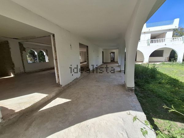5-bedroom freehold villa in Marbella — photo 3 of 5