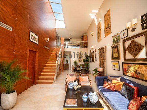 3-bedroom freehold villa in Benahavís — photo 1 of 5