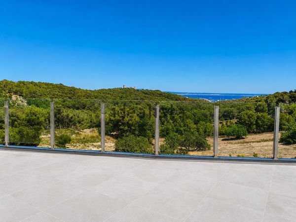 5-bedroom freehold villa in Palma — photo 1 of 5