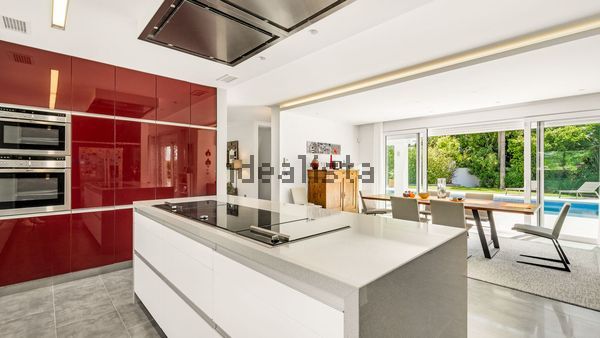 Detached house in El Rosario-Ricmar, Marbella — image 5