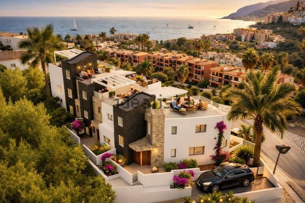 3-bedroom freehold villa in Fuengirola — photo 2 of 5