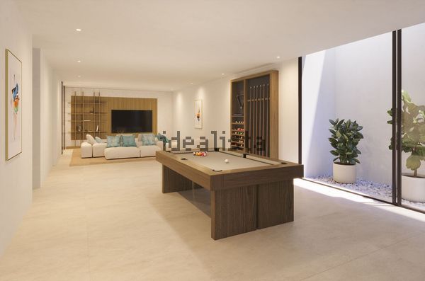 3-bedroom freehold villa in Estepona — photo 2 of 5