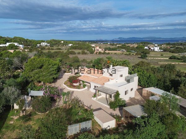 Detached house in Calle Den Gall, 1602, Formentera — image 3