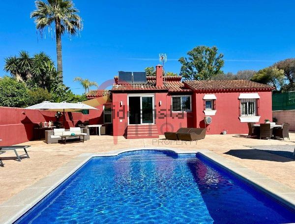 3-bedroom freehold villa in Marbella — photo 3 of 5