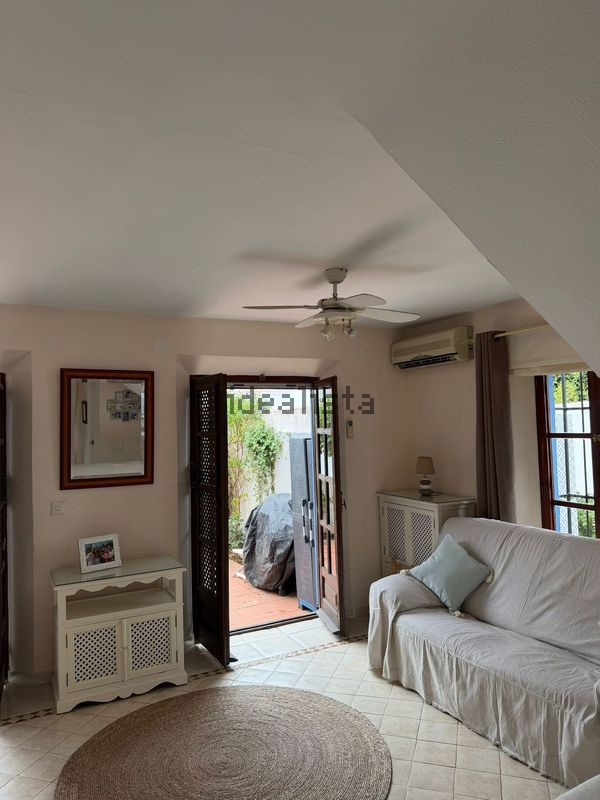 2-bedroom freehold villa in Marbella — photo 2 of 5