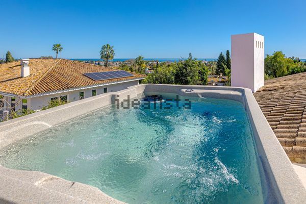 7-bedroom freehold villa in Marbella — photo 1 of 5