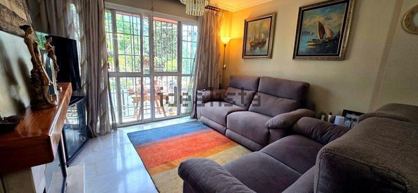 Semi-detached house in Polígonos - Recinto Ferial, Málaga — image 3