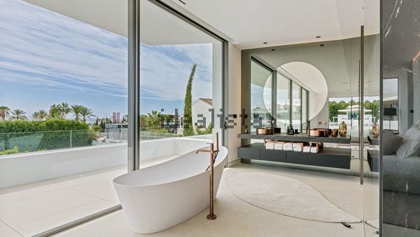 Detached house in Ventura del Mar Nn, Puerto Banús, Marbella — image 5