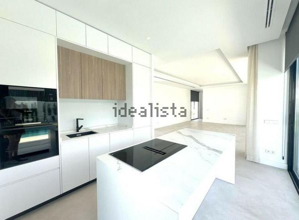 5-bedroom freehold villa in Estepona — photo 5 of 5