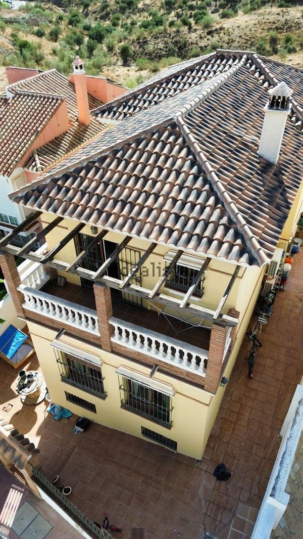5-bedroom freehold villa in Málaga — photo 1 of 5