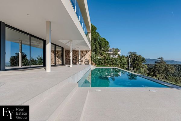 5-bedroom freehold villa in Castell-Platja d'Aro — photo 1 of 5