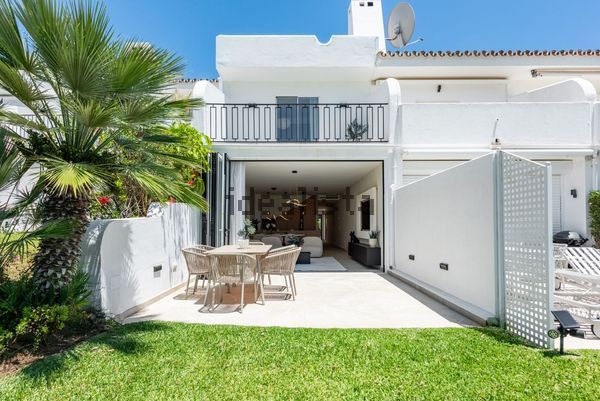 4-bedroom freehold villa in Marbella — photo 3 of 5