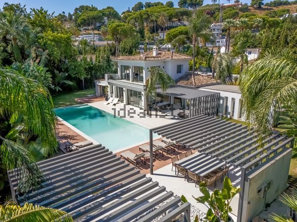 4-bedroom freehold villa in Marbella — photo 1 of 5