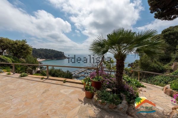 5-bedroom freehold villa in Lloret de Mar — photo 3 of 5