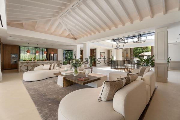 6-bedroom freehold villa in Marbella — photo 5 of 5