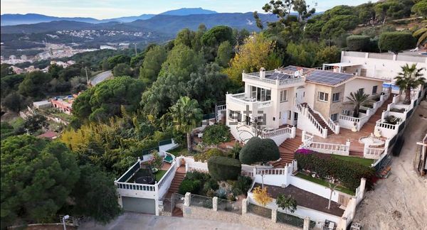 Detached house in Calle Margarida Xirgu, 15, Roca Grossa, Lloret de Mar — image 4