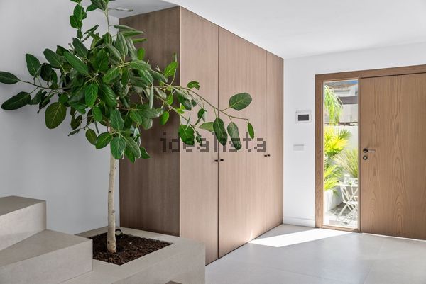 3-bedroom freehold villa in Marbella — photo 2 of 5