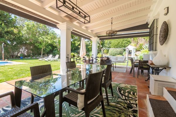 4-bedroom freehold villa in Estepona — photo 3 of 5