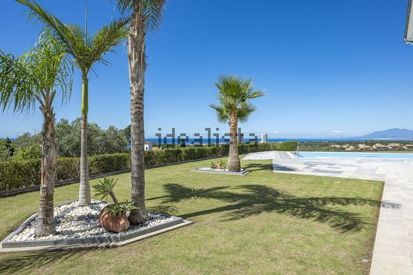 5-bedroom freehold villa in Marbella — photo 4 of 5
