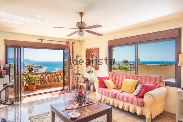 5-bedroom freehold villa in Nerja — photo 4 of 5