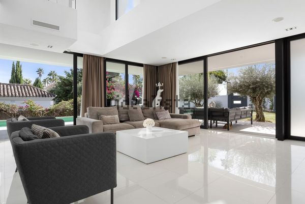 Detached house in Los Naranjos, Marbella — image 5